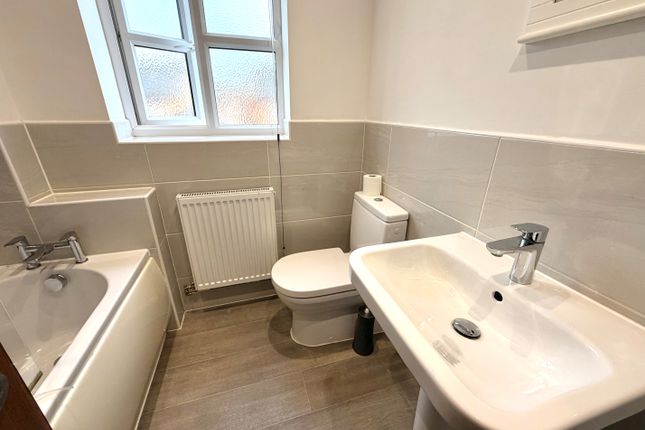 9, Runcorn photo 5