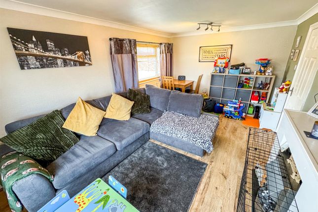 93, Newark Drive, Corby photo 4