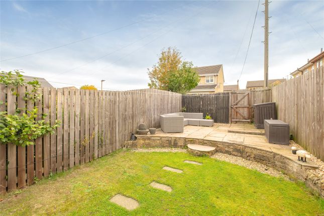 39, Lydgate, Huddersfield photo 4