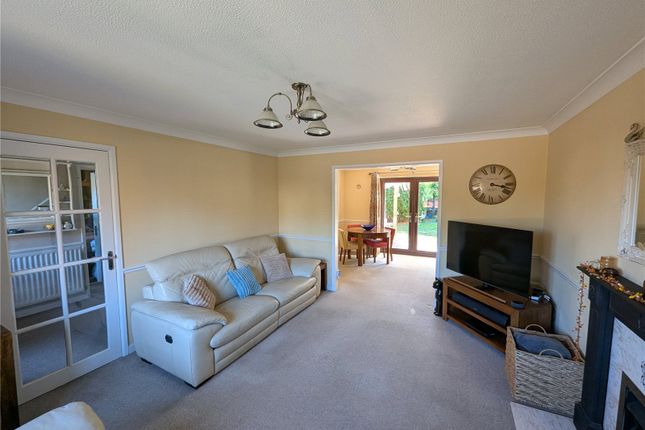1, Hengest Close, Andover photo 3