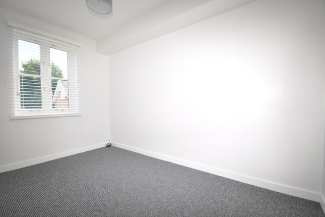 Flat to rent in Lion Mews, Framfield Road, Uckfield