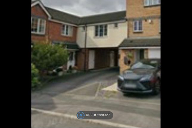 Woodhead Close, Ossett photo 2