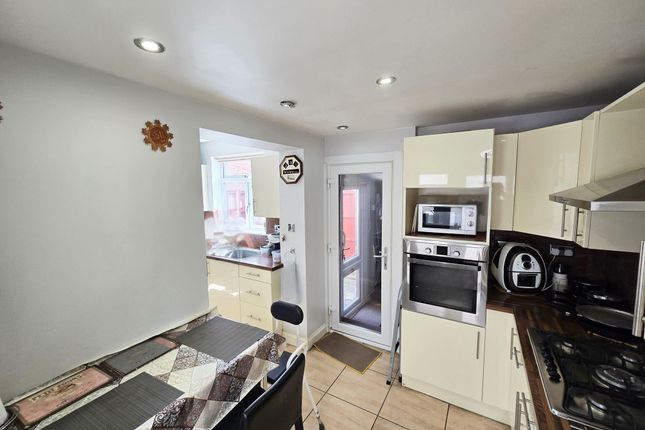 3 Bolsover Street, Leicester photo 3