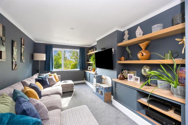 2, Lodgelands, Haywards Heath photo 3