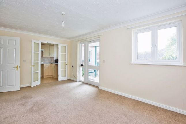 Flat for sale in Peelers Court, Bridport