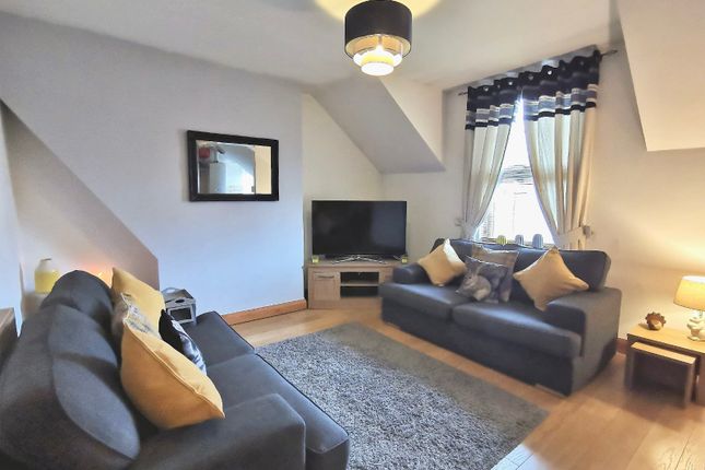 Thumbnail Property to rent in -20 Hawarden Road, Colwyn Bay