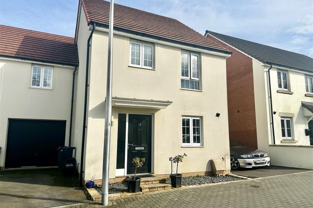 Link-detached house for sale in Boulder Clay Way, Roundswell, Barnstaple