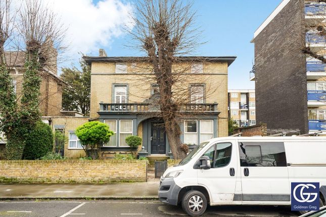 Thumbnail Flat to rent in Parkholme Road, Hackney, London