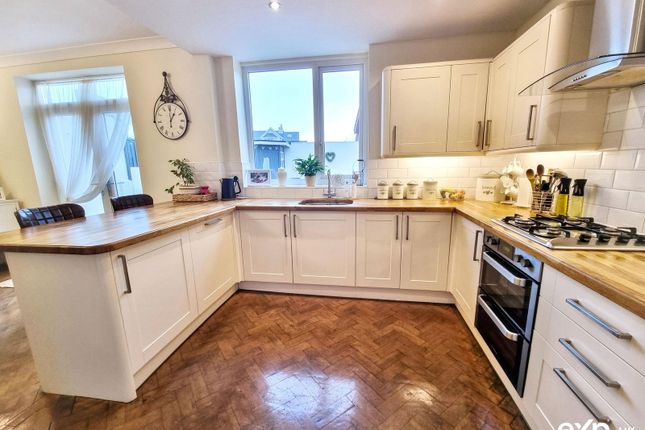 6, Preston Down Road, Paignton photo 4