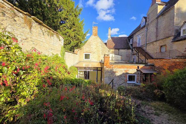 5, Market Hill, Calne photo 4