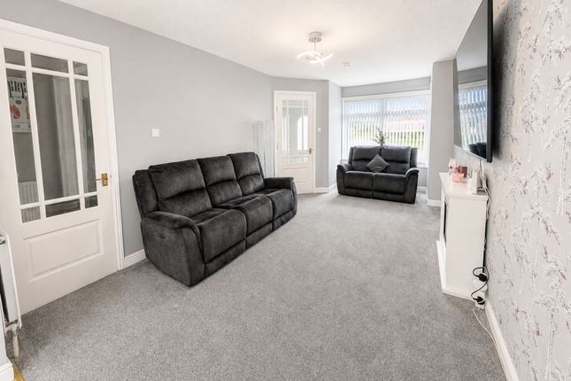 15, Darmule Drive, Kilwinning photo 3