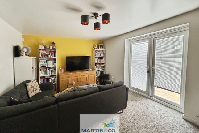 27, Hodding Road, Worksop photo 2