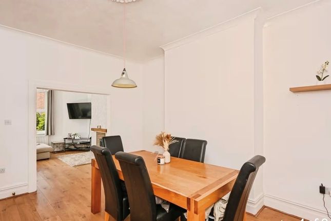 4, Calderbank, Wigan photo 4