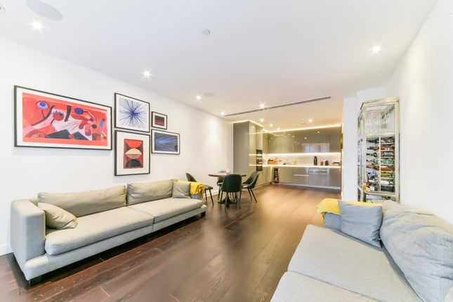 Thumbnail Flat to rent in Glacier House, The Residence, London