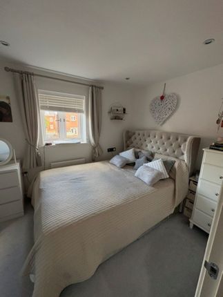 27, Bangor Close, Towcester photo 3
