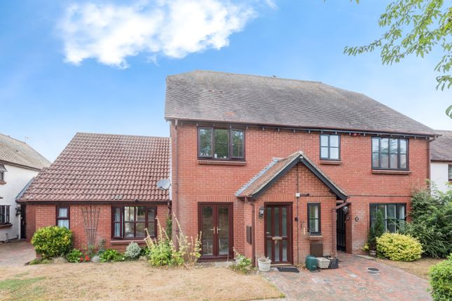 28, Orchard Walk, Oxfordshire photo 2