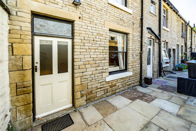 2,, Crown Street, Brighouse photo 2