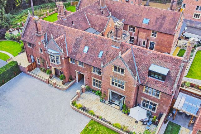 East View, The Lodge, Drayton photo 2