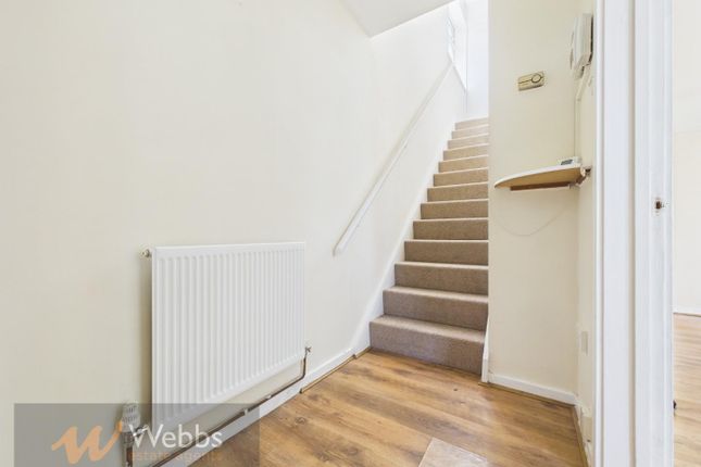 19, Ensbury Close, Willenhall photo 3