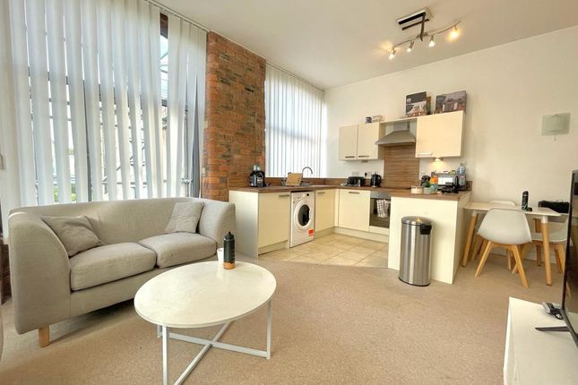 Thumbnail Flat for sale in Dewsbury Road, Elland