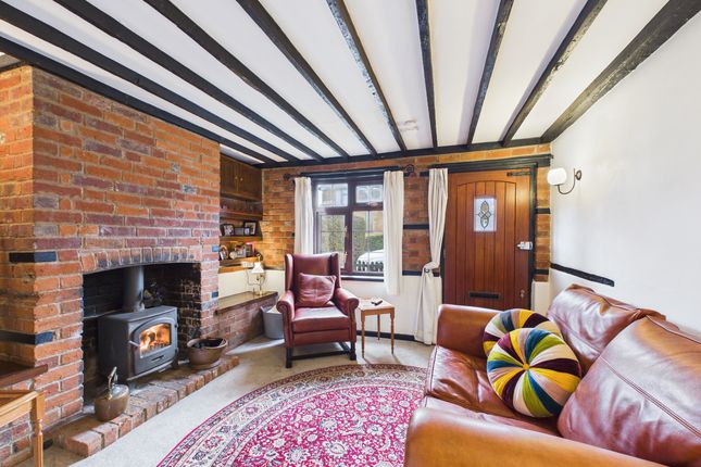 34 Plomer Green Lane, High Wycombe photo 5