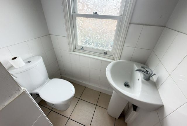 29C, Darnley Road, Gravesend photo 3