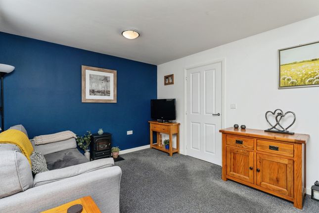 8, Malayan Place, Chester photo 4