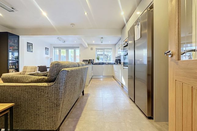 Elsham Close, Leicester photo 3