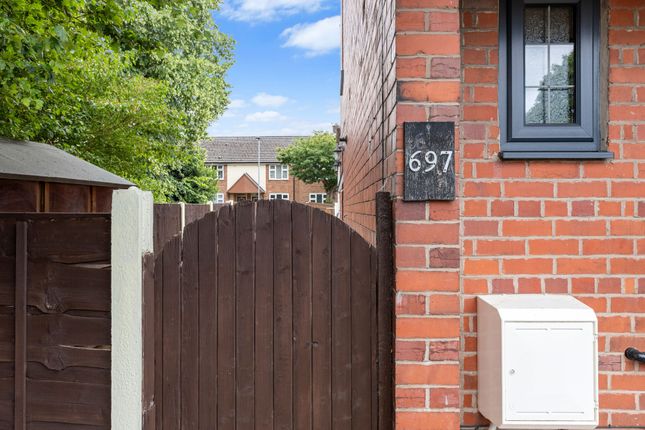 697 Winwick Road, Warrington photo 3