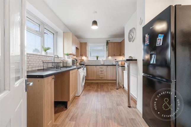 33, Blue House Road, Cardiff photo 4