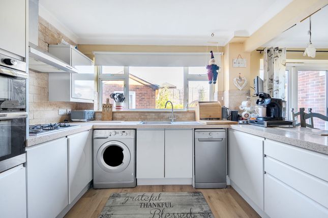 5 Frampton Close, Winchester photo 5