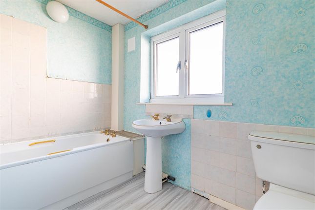 73A, Cliffe Drive, Chorley photo 4