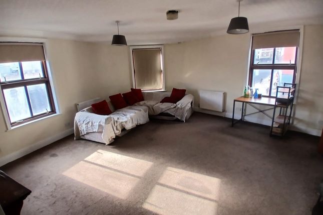 Lower Warrengate, Wakefield photo 3