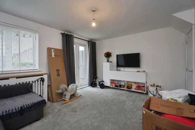 159, Park Lane, Bradford photo 3