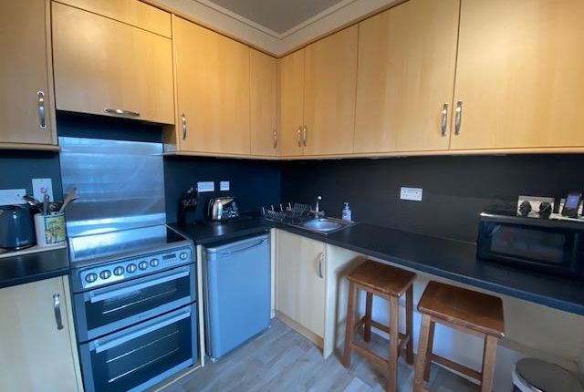 Flat to rent in Summerfield Terrace, Aberdeen