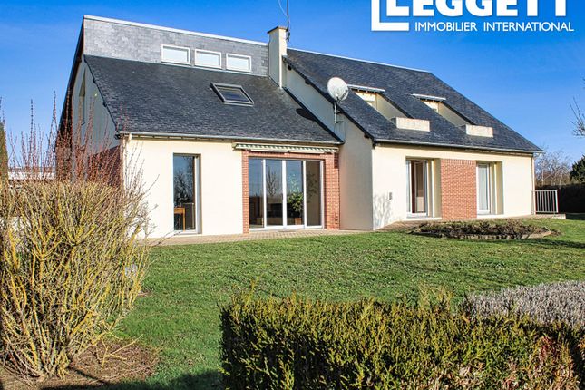 Thumbnail Villa for sale in Beaugency, Loiret, Centre-Val De Loire