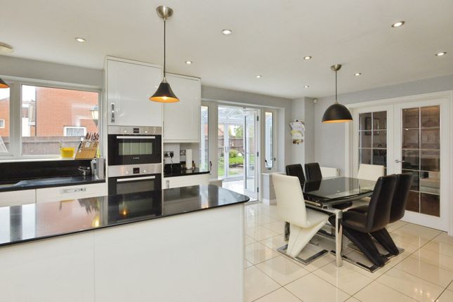 4-bed detached on Southwold Crescent, Broughton, Milton Keynes, Buckinghamshire MK10, £580,000