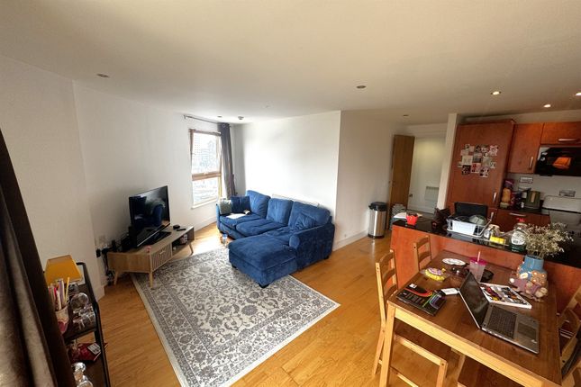 Flat 40, Magellan House, Armouries Way, Leeds photo 4