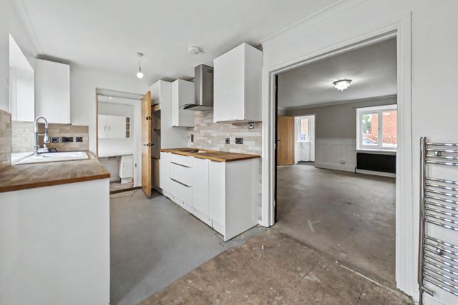 2 Woodcroft Close, Annitsford photo 5