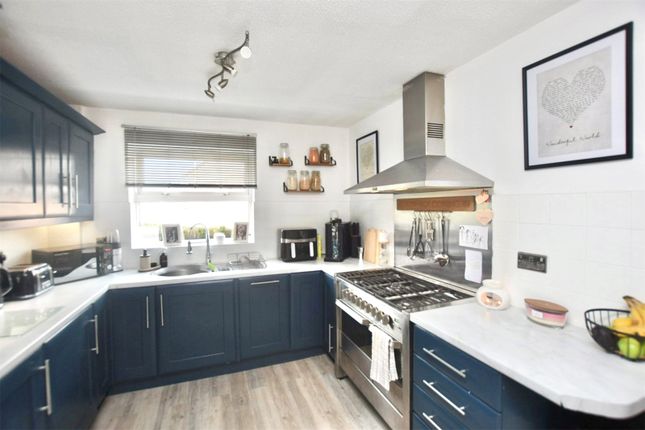 2, Cravens Heath, Blackburn photo 4