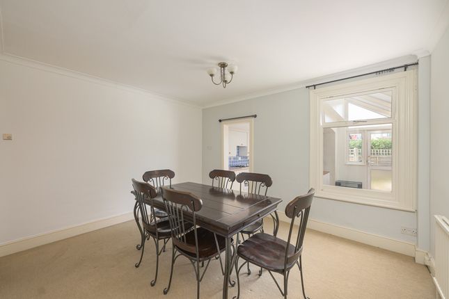 53, Wycombe Road, Marlow photo 4
