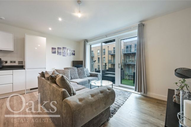 Flat 40 Lambourne House,, Apple Yard, London photo 2