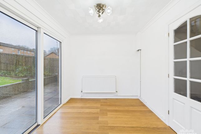 4, Tolpath, Cwmbran photo 4