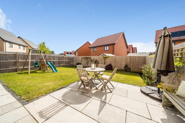 End terrace house for sale in Burgoyne Avenue, Wootton, Bedford