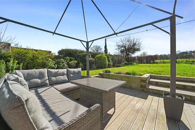 6, High Lift Villas, Boxted photo 4