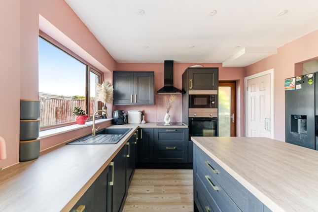 497 Locking Road, Weston-s-Mare photo 3