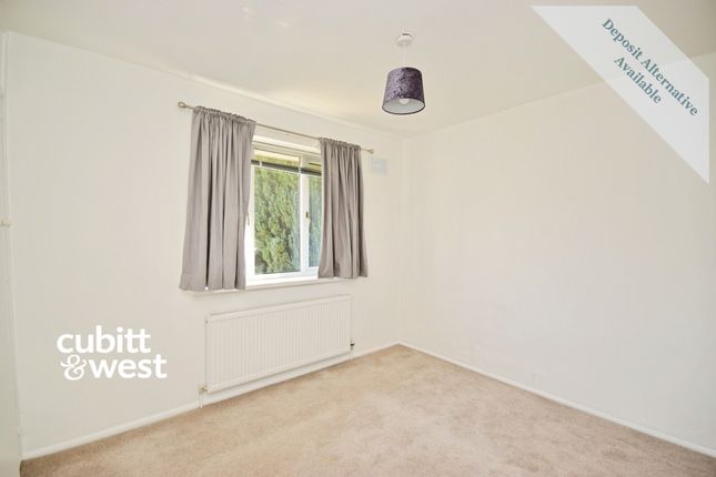 65, Partridge Mead, Banstead photo 4