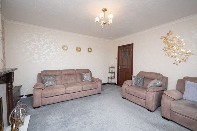3, Auchincloch Drive, Banknock photo 5