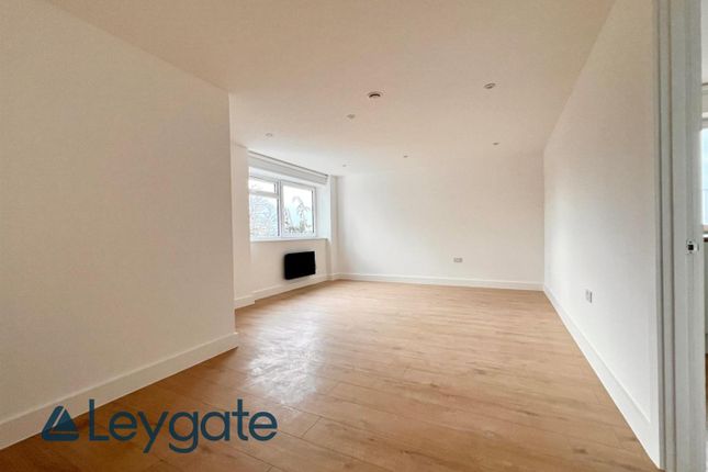 Castleview Road, Weybridge photo 3