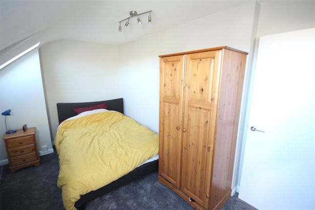 Flat for sale in Woodland Way, Mill Hill, London